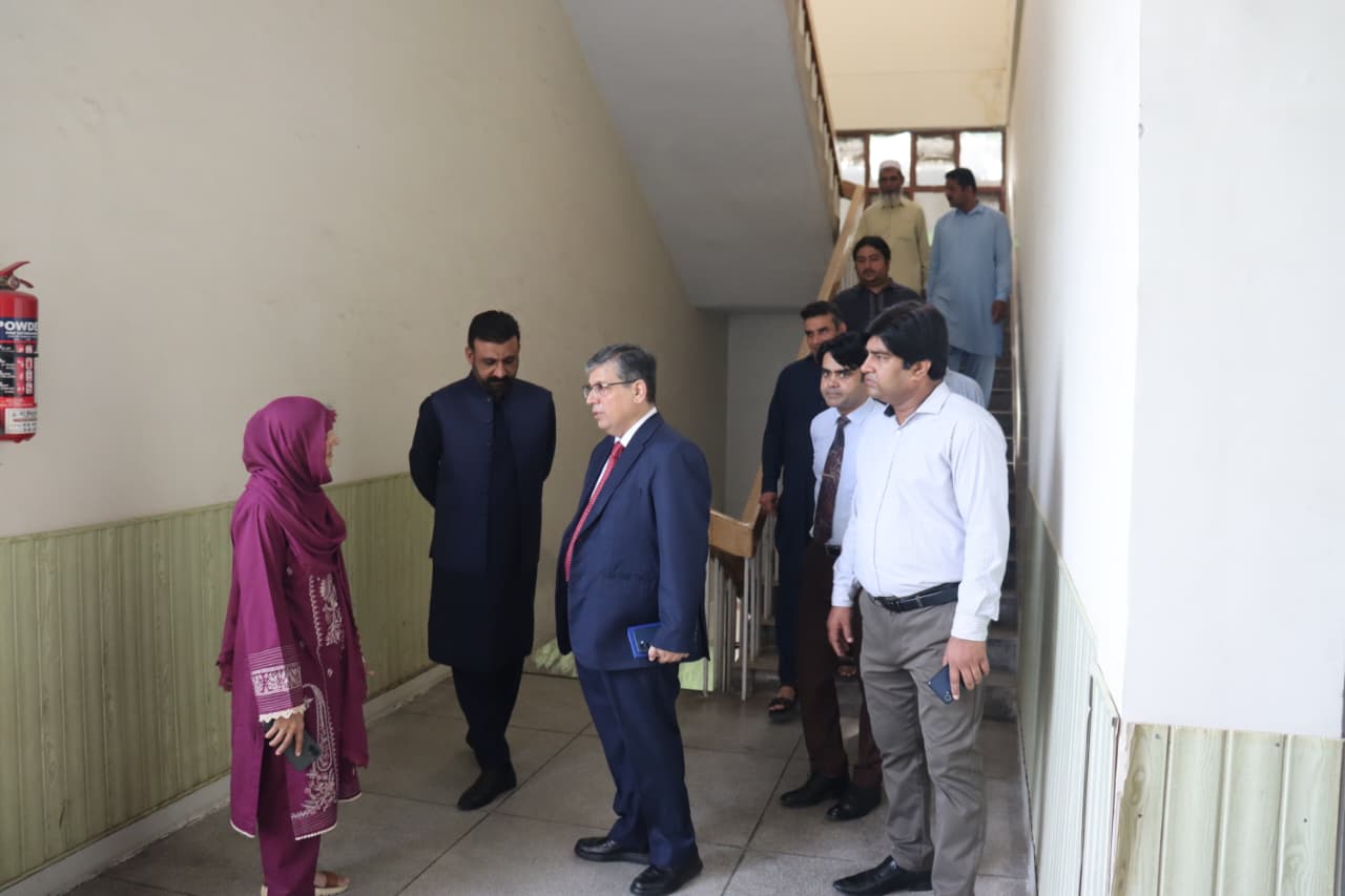 Vice Chancellor Visit to Pharmacology and Pathology Departments